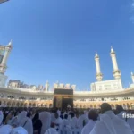 Gambaran jamaah travel haji plus dan umroh di Klaten yang profesional dan terpercaya.