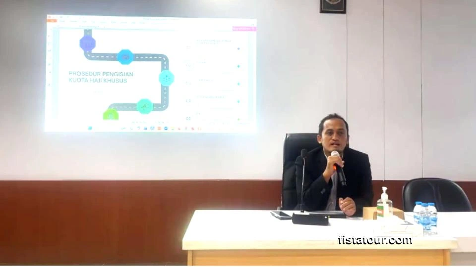 Seminar Calon Petugas Haji dan Umroh Strategi, Syarat, dan Tahapan Seleksi - Materi Direktur fistatour.