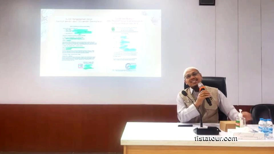 Seminar Calon Petugas Haji dan Umroh Strategi, Syarat, dan Tahapan Seleksi Materi Sesi 2.