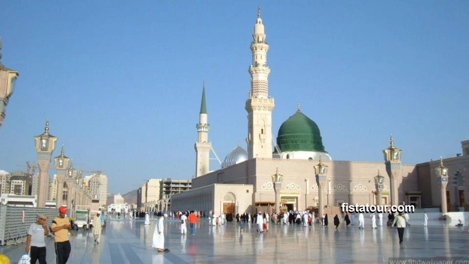 Jarak hotel madinah ke masjid nabawi yang dekat memudahkan jamaah.